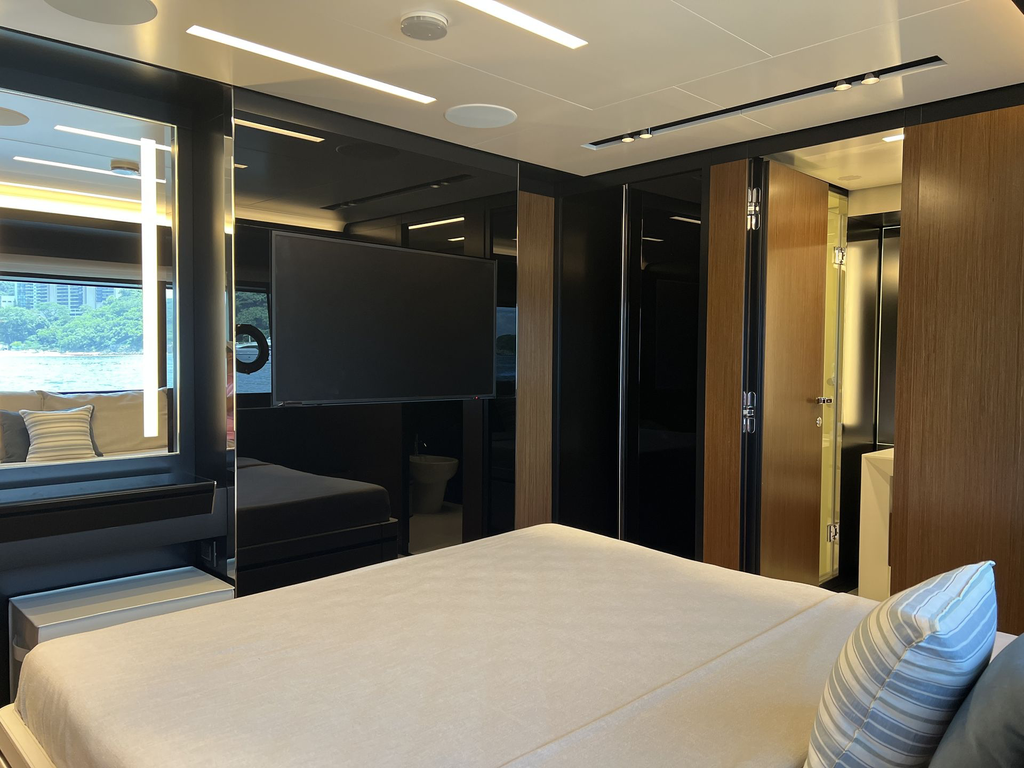 Below deck - Double guest cabin 1.webp